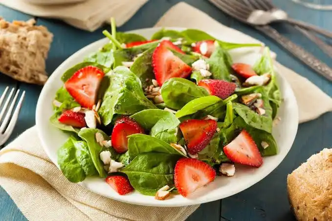 Aprenda a fazer a Salada Verão Pâmela Terra