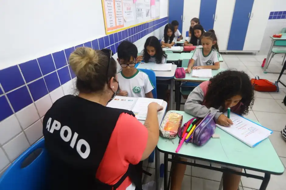 Prefeitura anuncia abertura de edital para Profissional de Apoio na região Leste