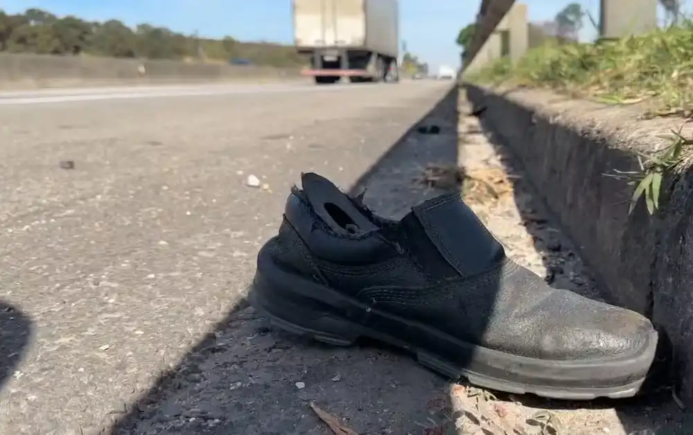 Homem morre após ser atropelado por caminhão na Dutra, em Caçapava