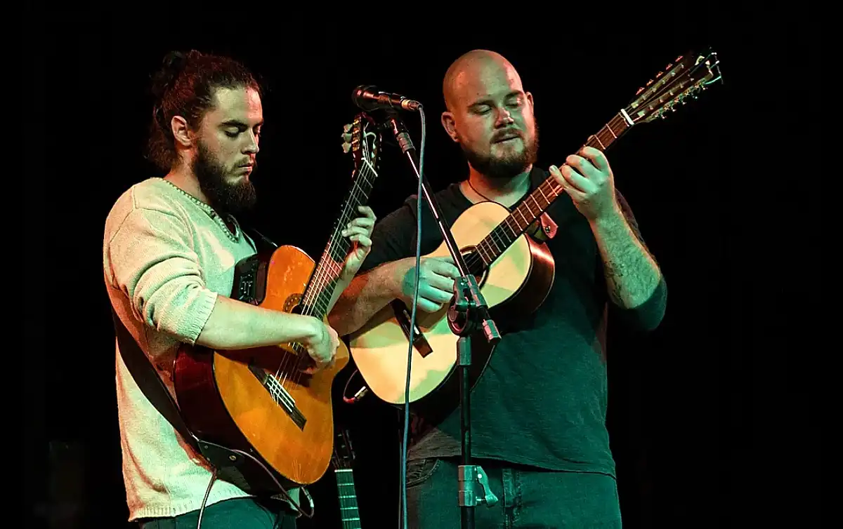 Duo Aduar apresenta o espetáculo "Cartas do Interior" no Sesc Taubaté, no dia 14 de junho, sexta, e comemora o lançamento do seu terceiro álbum - "Quatro Cantos" 