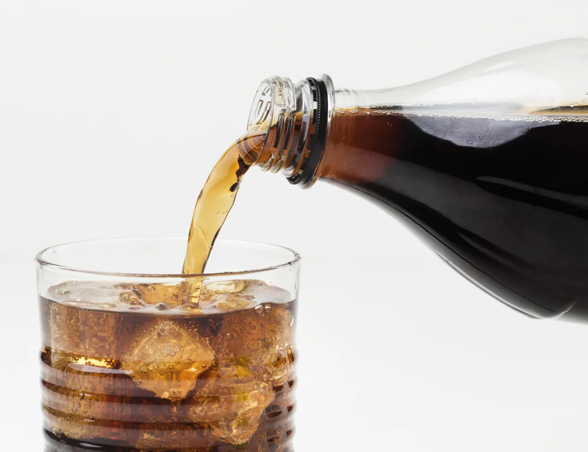 A relação do adoçante potencialmente cancerígeno e os refrigerantes diet