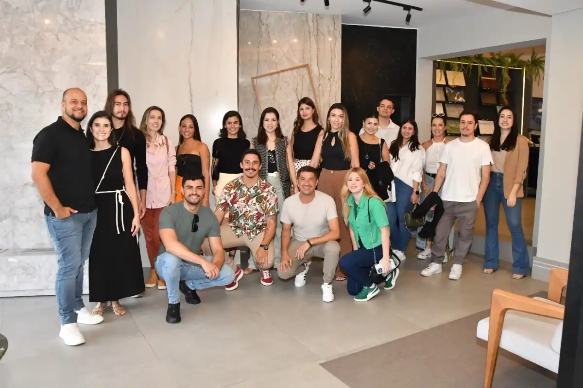 Arquitetos da Mostra Essência fazem visita à Cosentino City - 14 março