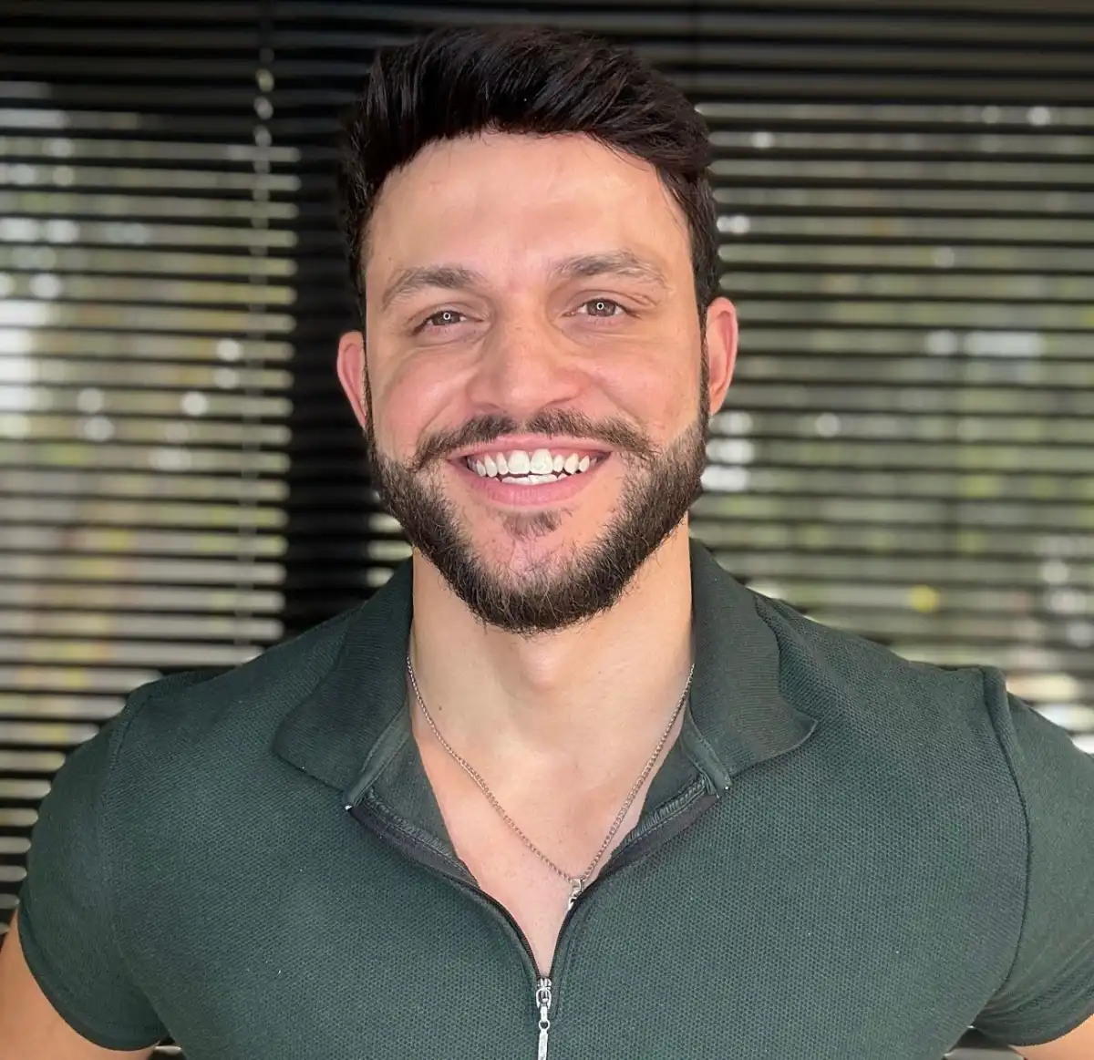 Visagista dá 4 dicas para tipos de cortes e barba ideal