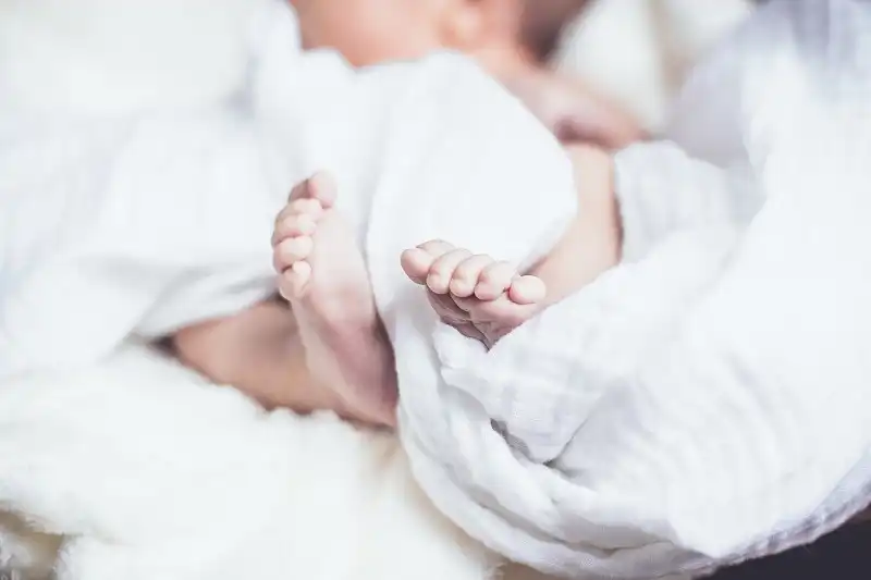 Primeiro bebê é deixado em berçário anônimo para adoção em Tóquio