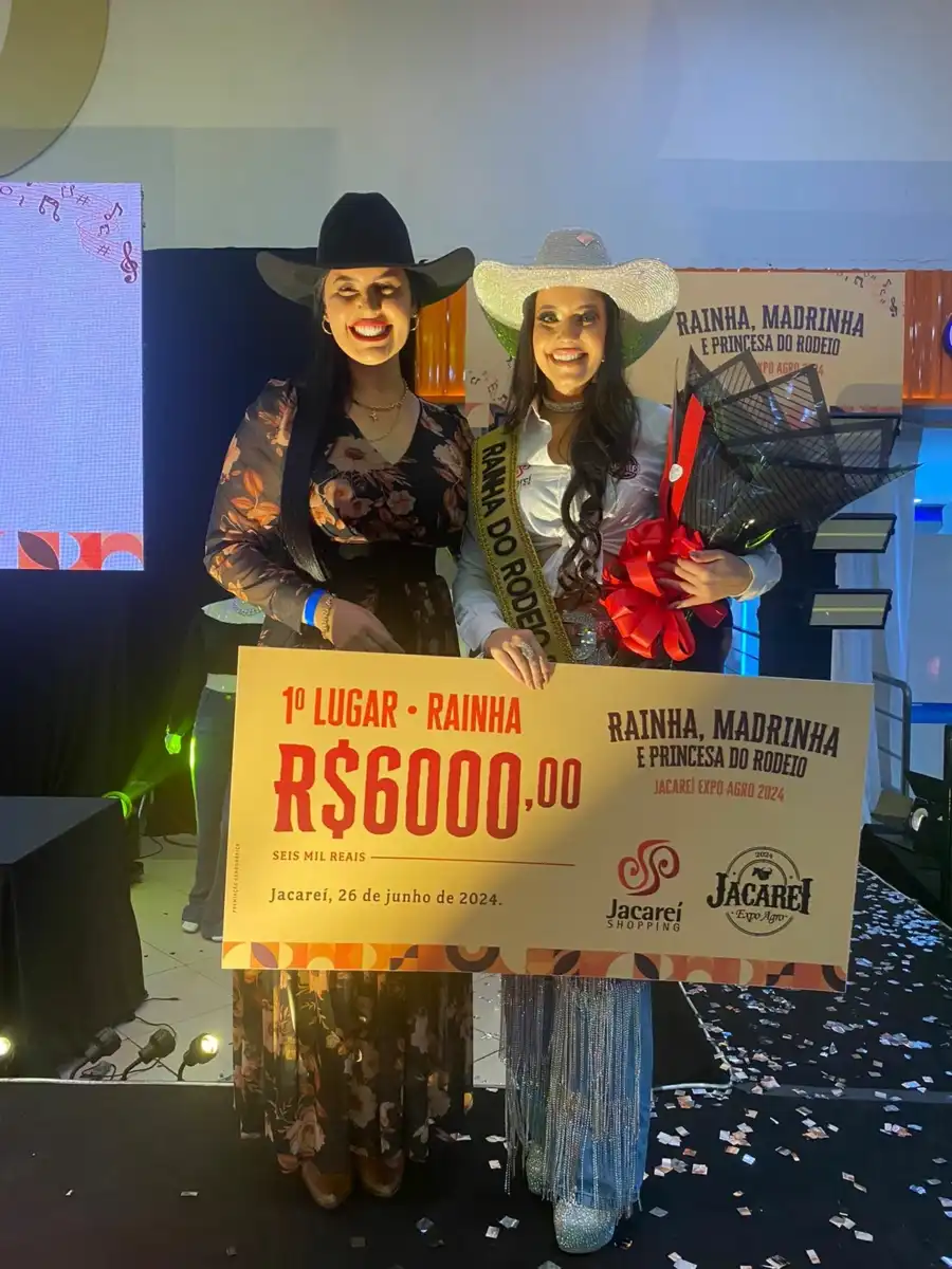 Desfile elege Rainha, Madrinha e Princesa da Jacareí Expo Agro