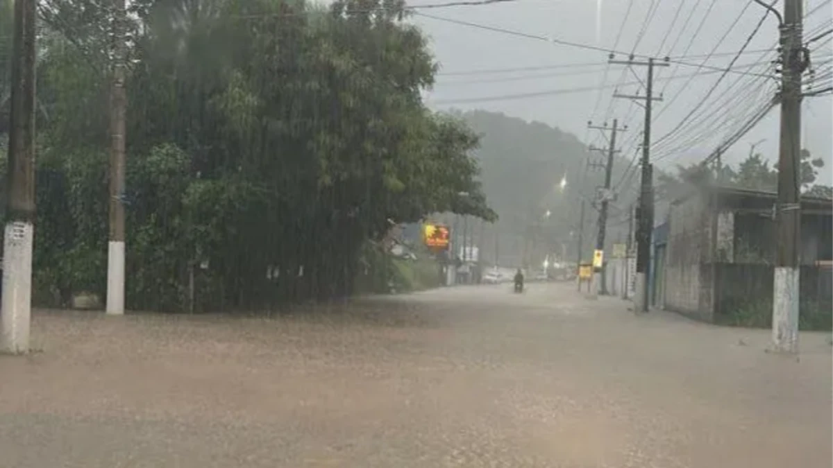 Alerta para chuva forte no Litoral Norte e regiões de SP é renovado