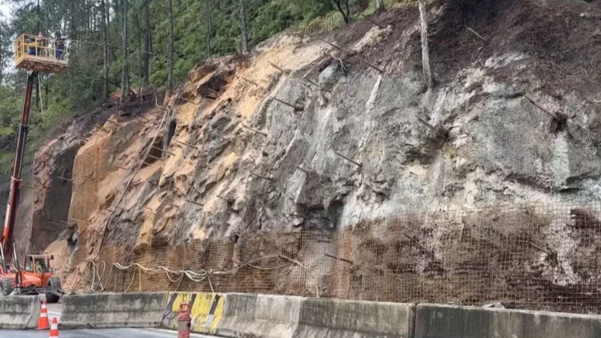 Defesa Civil identifica cinco pontos de risco de deslizamento na Serra Antiga da Tamoios