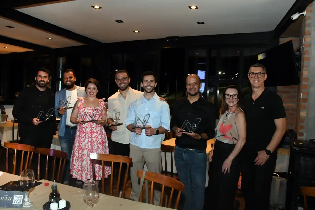 Grupo Nexus celebra encerramento do ano com jantar especial e premiações no restaurante Troina
