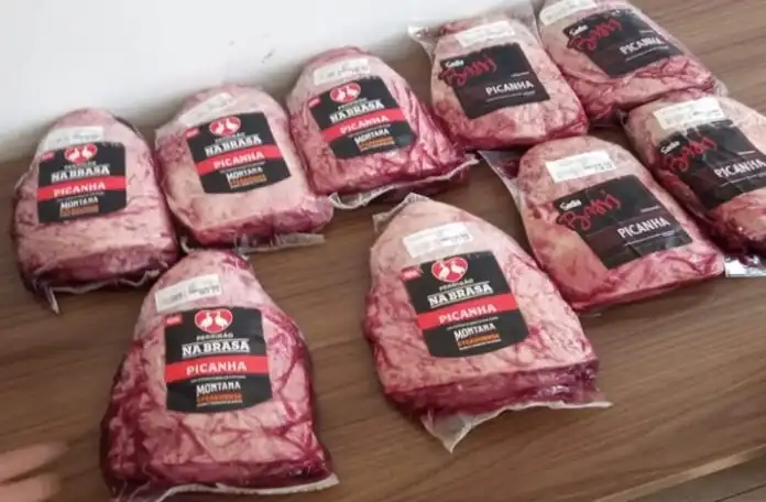 Homem é preso após tentar furtar 9 peças de picanha em Sjcampos