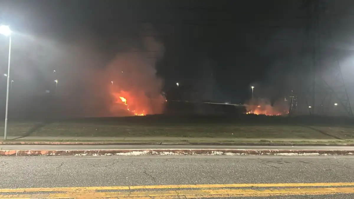 Incêndio próxima Via Cambuí em São José dos Campos é registrado nesta terça (05)