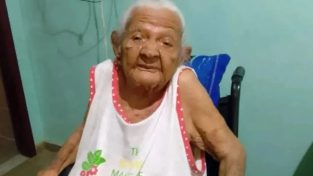 Aos 121 anos, mulher do interior do RJ é  reconhecida como a mais velha do Brasil
