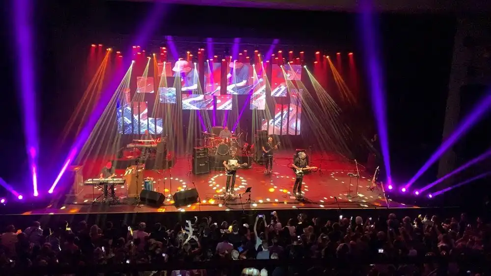 Últimos ingressos para o show da banda internacional Dire Straits