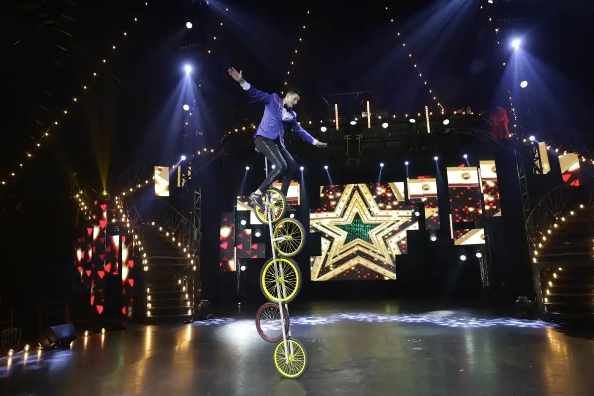 Circo musical Abracadabra chega em São José dia 10 de agosto
