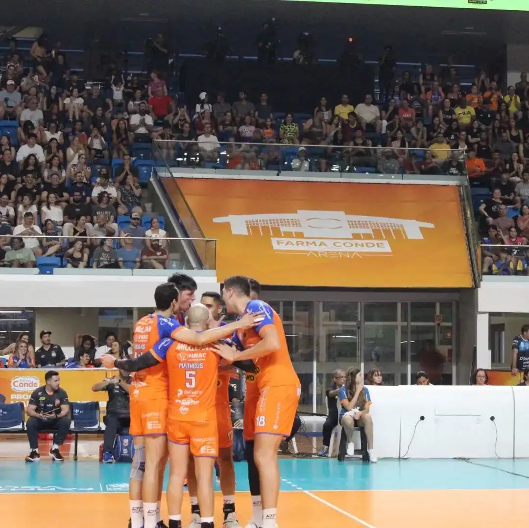 Vôlei São José vence a sétima seguida e mantém a liderança da Superliga