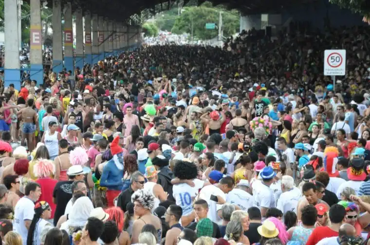 Taubaté não terá desfiles de escola de samba devido crise financeira