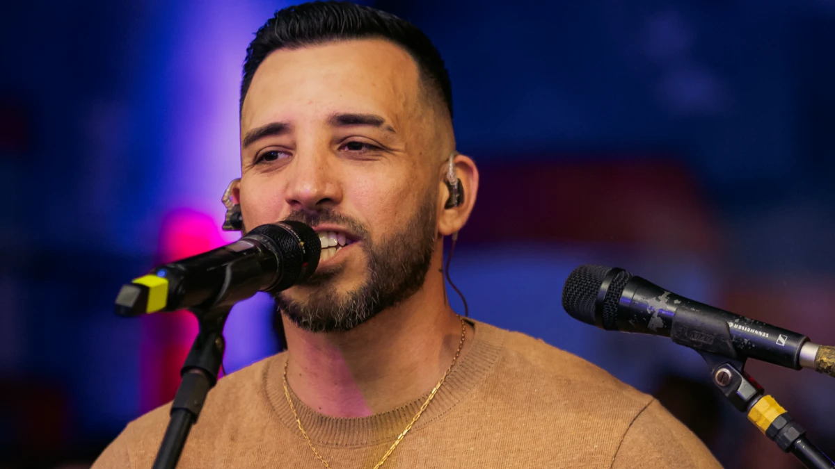 Joseense Raphinha é nova promessa do pagode nacional e gravará DVD