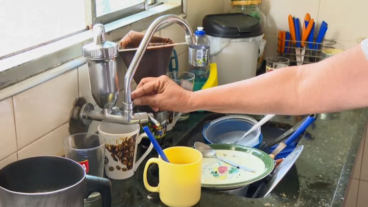 Após uma semana sem água, moradores da Zona Norte ainda aguardam normalização