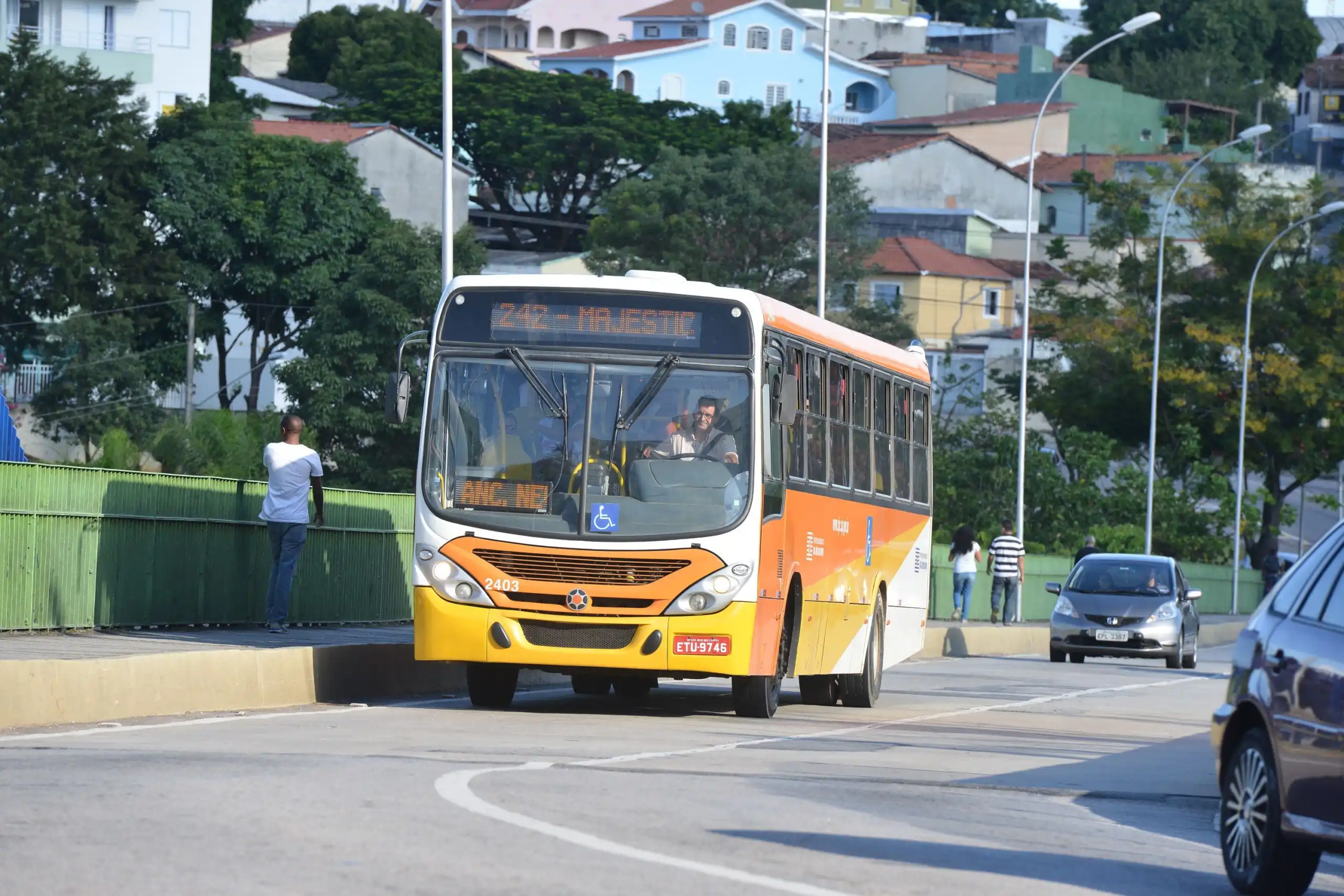 <strong>Durante feriado Municipal, ônibus terão reforço na frota do transporte público</strong>