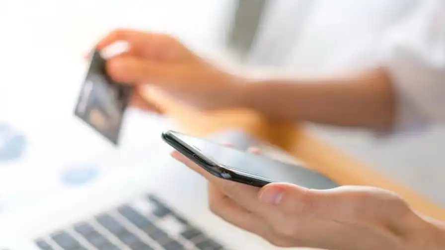 Golpes digitais avançam no Brasil: “brasileiro precisa estar mais alerta”