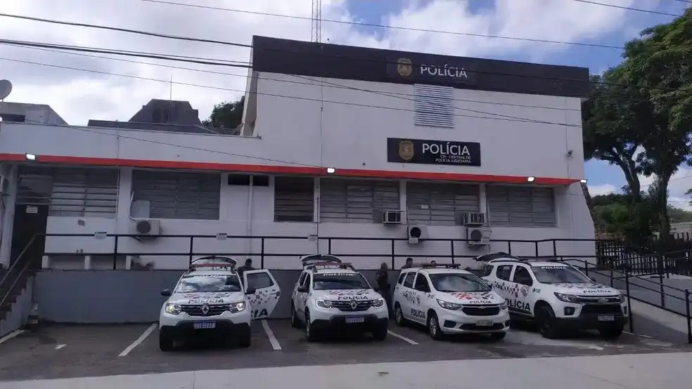 Ex-namorado é suspeito de matar mulher na noite de sábado (29) em São José