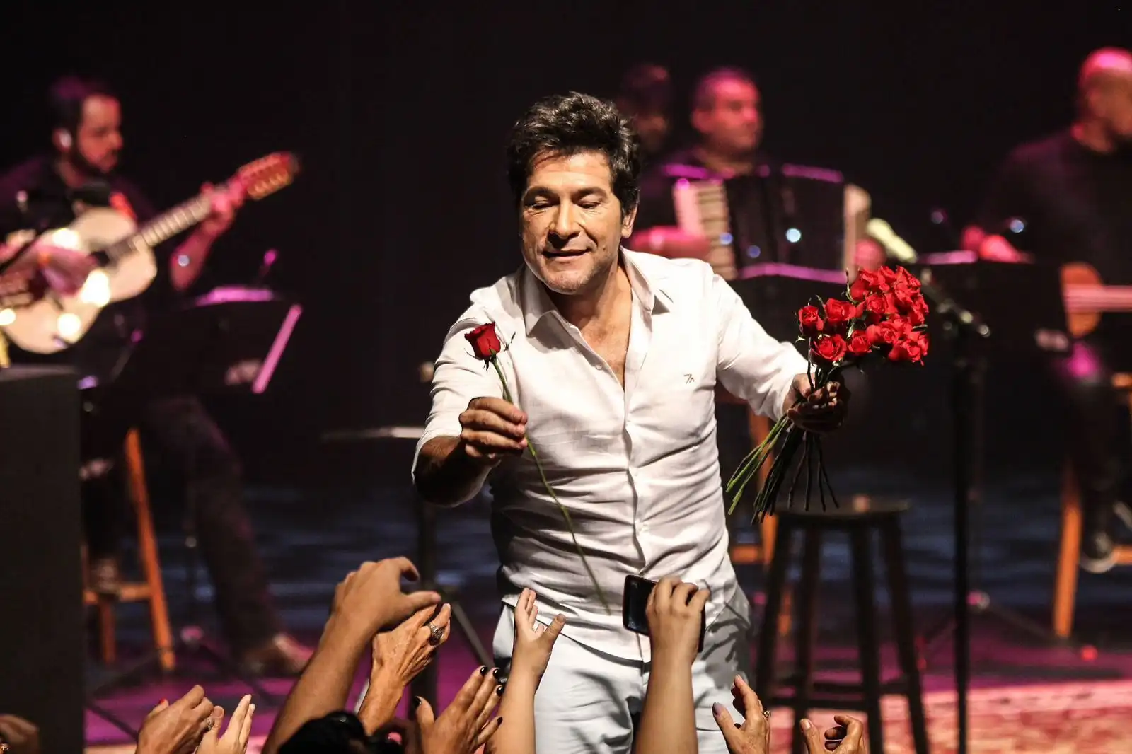 Cantor Daniel realiza dia show no palco da Farma Conde Arena