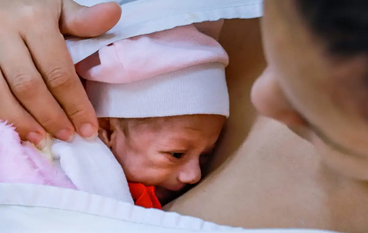 Brasil avança na eliminação da transmissão de mãe para filho do HIV e busca certificação internacional