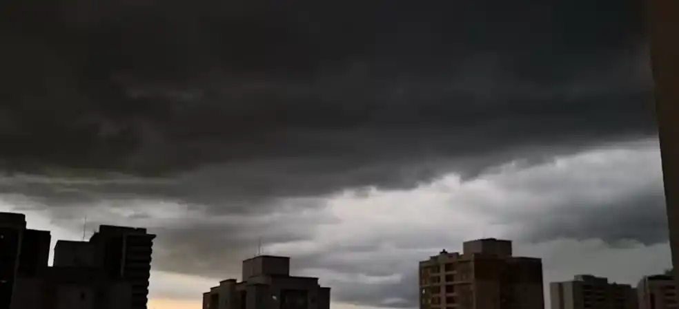 Frente fria chega ao Vale do Paraíba nesta quarta e muda o tempo na região