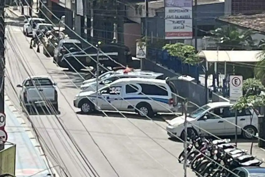 Homem nu morre após agredir policial com um soco em Ubatuba