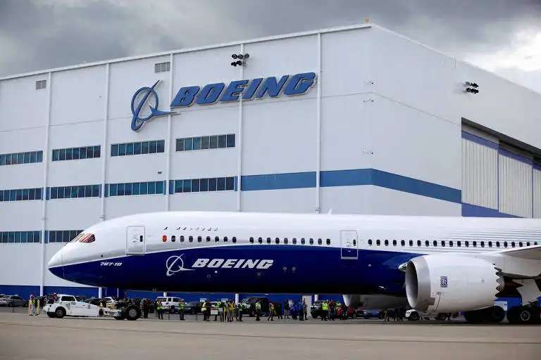 Boeing abre vagas para engenheiros e estagiários em São José dos Campos
