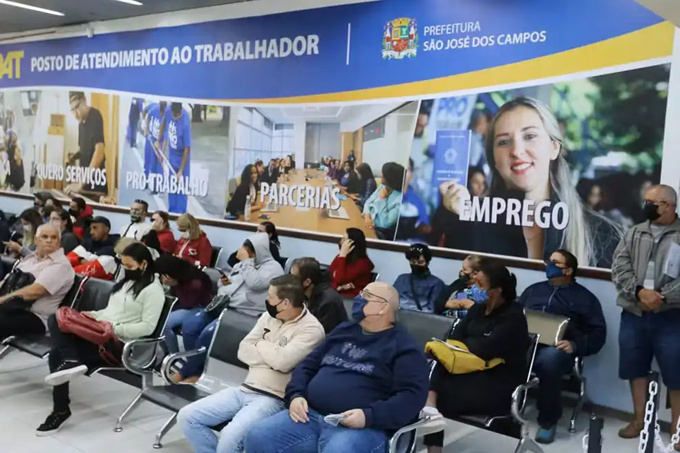 SJC inicia semana com mais de 800 oportunidades de emprego no PAT