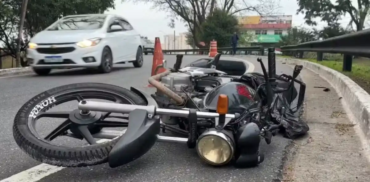 Homem morre em acidente de moto nesta terça (08) em São José 