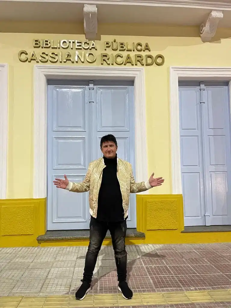 Academia Joseense de Letras celebra os 70 anos de Lulu Santos