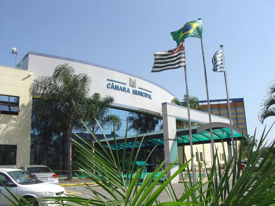 Aconteceu de novo! Base aliada barra requerimentos em São José