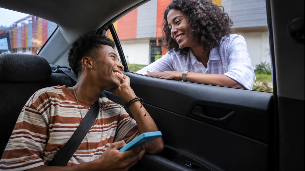 Uber libera vídeo ao vivo para pais acompanharem viagens de filhos adolescentes