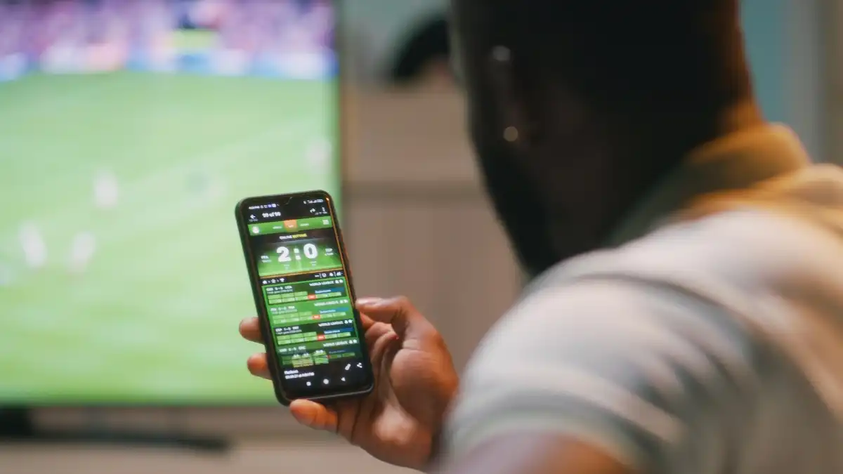 Senado aprova lei que proíbe atletas e influenciadores digitais em anúncios de bets