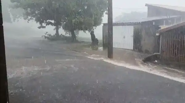 INMET emite alerta de chuvas intensas para esta sexta (6) no Vale do Paraíba
