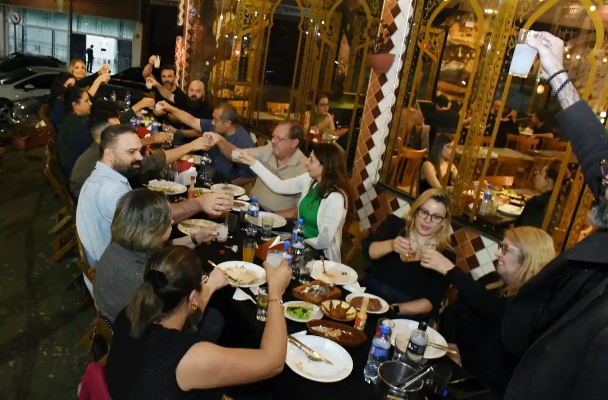 1º edição do Jantar Árabe harmonizado com charuto no restaurante de comida libanesa-sanaa