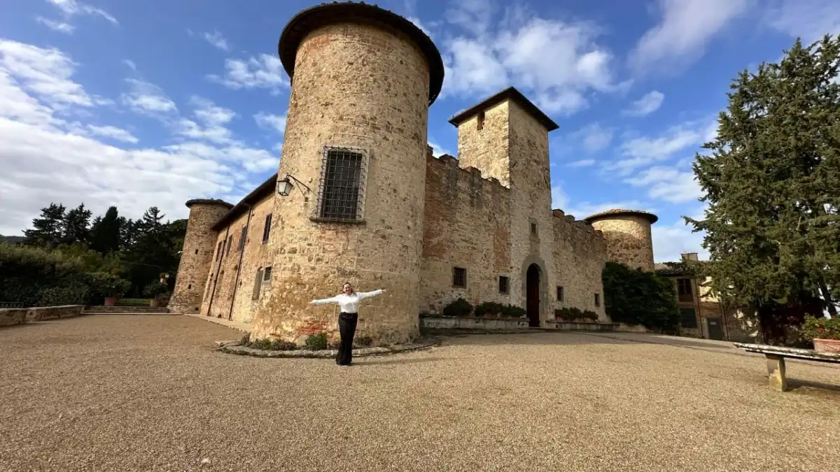Cerimonialista joseense é requisitada para produção na Toscana