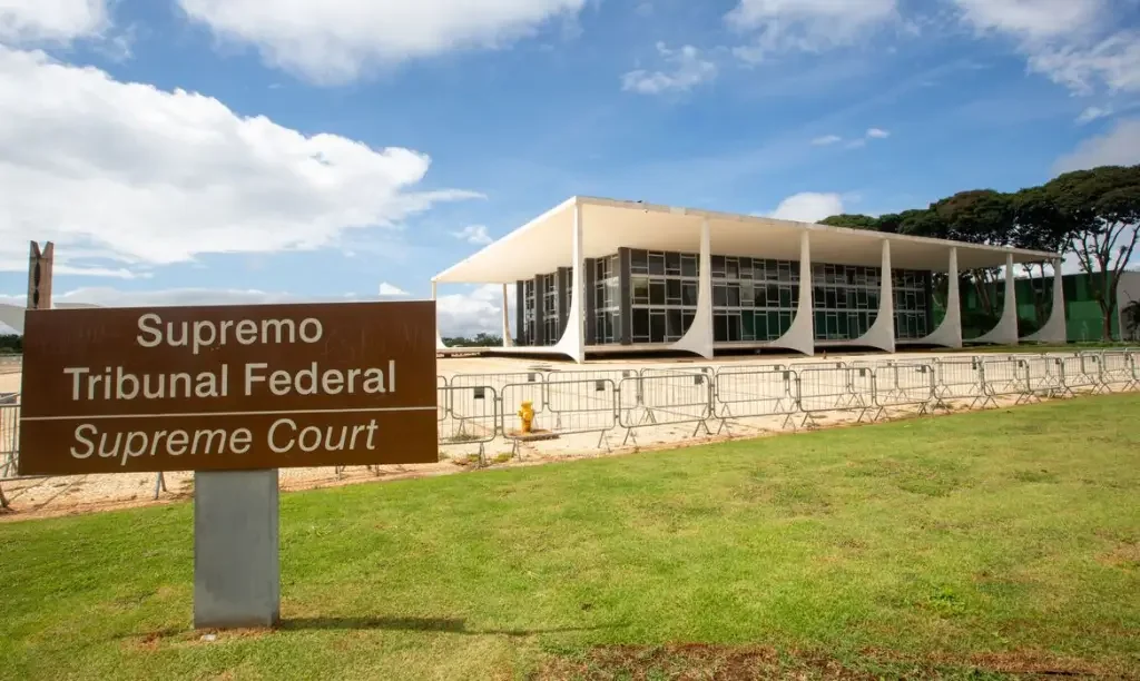 Servidores federais não precisarão mais "bater ponto"
