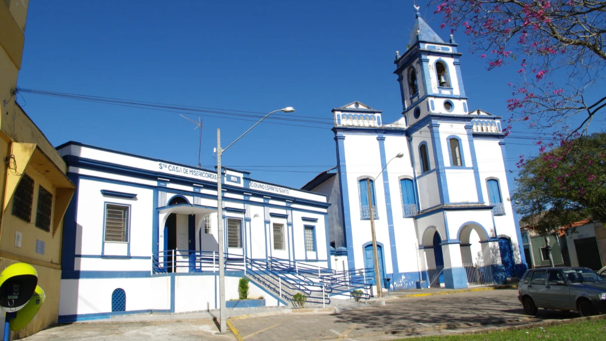 Oposição denuncia médico em Paraibuna que atuava como pediatra sem especialização