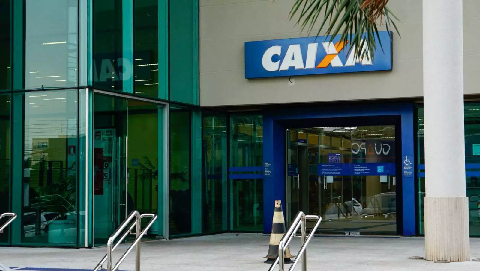 Justiça condena grupo por roubo de R$ 747 mil em agência da Caixa em São José dos Campos