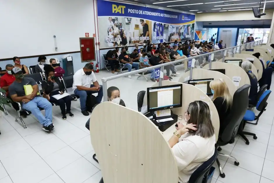 PAT de São José esta com quase 800 vagas de emprego