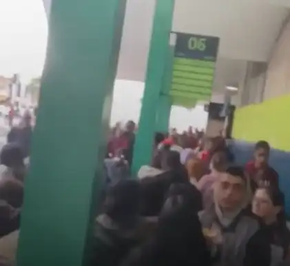 Superlotação preocupa usuários da linha 128 no Urbanova em SJC
