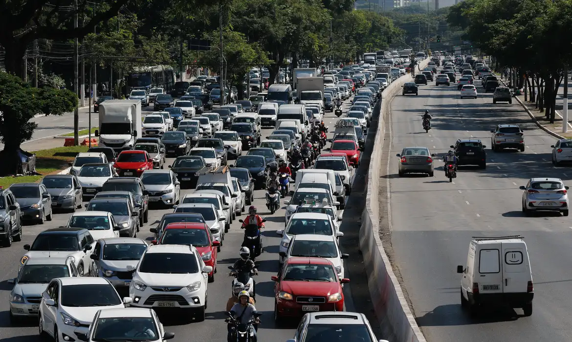 Rodízio de carros será suspenso no fim do ano em SP