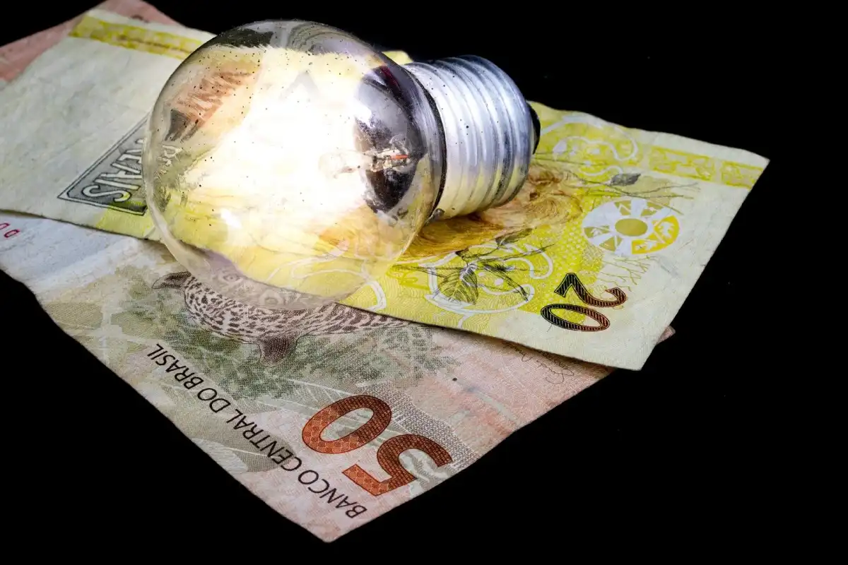 Conta de energia ficará mais cara a partir de agosto 