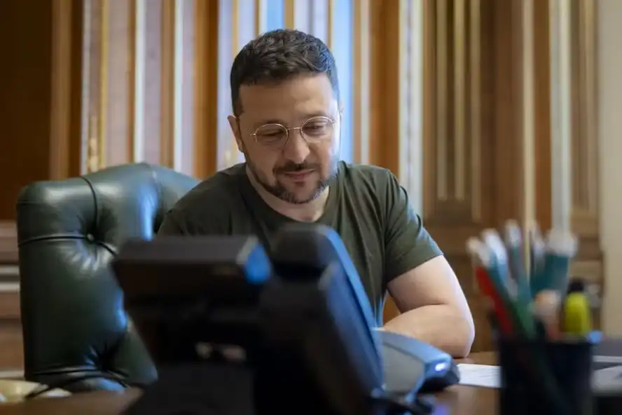 Vaticano confirma ligação do presidente Zelensky para o Papa Leão XIV