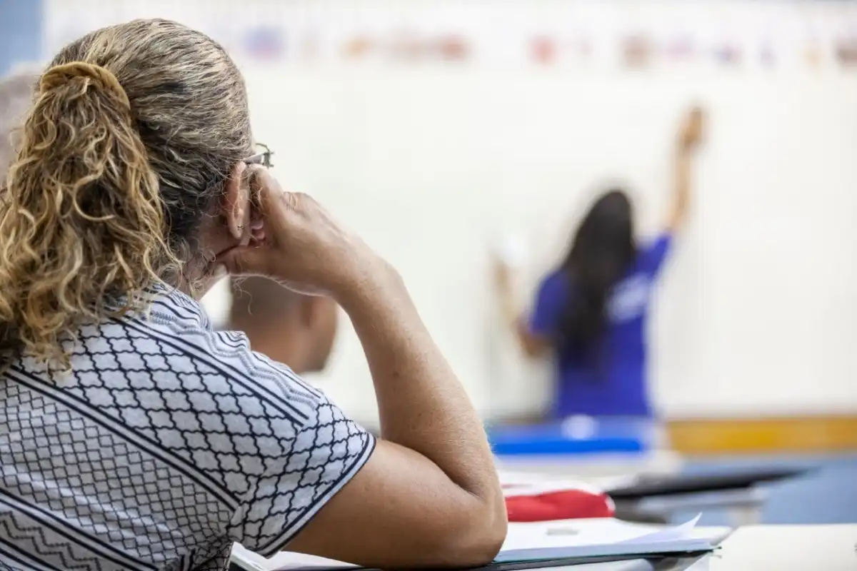 Inscrições abertas: Programa de Alfabetização e Letramento para Jovens e Adultos 