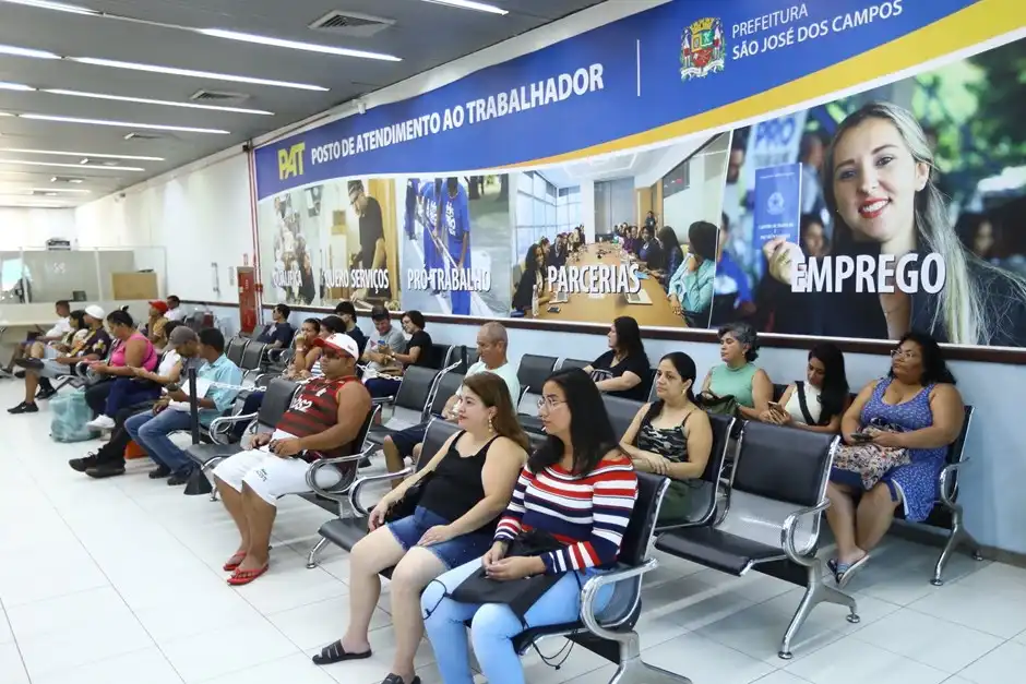 PAT vai oferecer 476 oportunidades de emprego na segunda-feira (12)