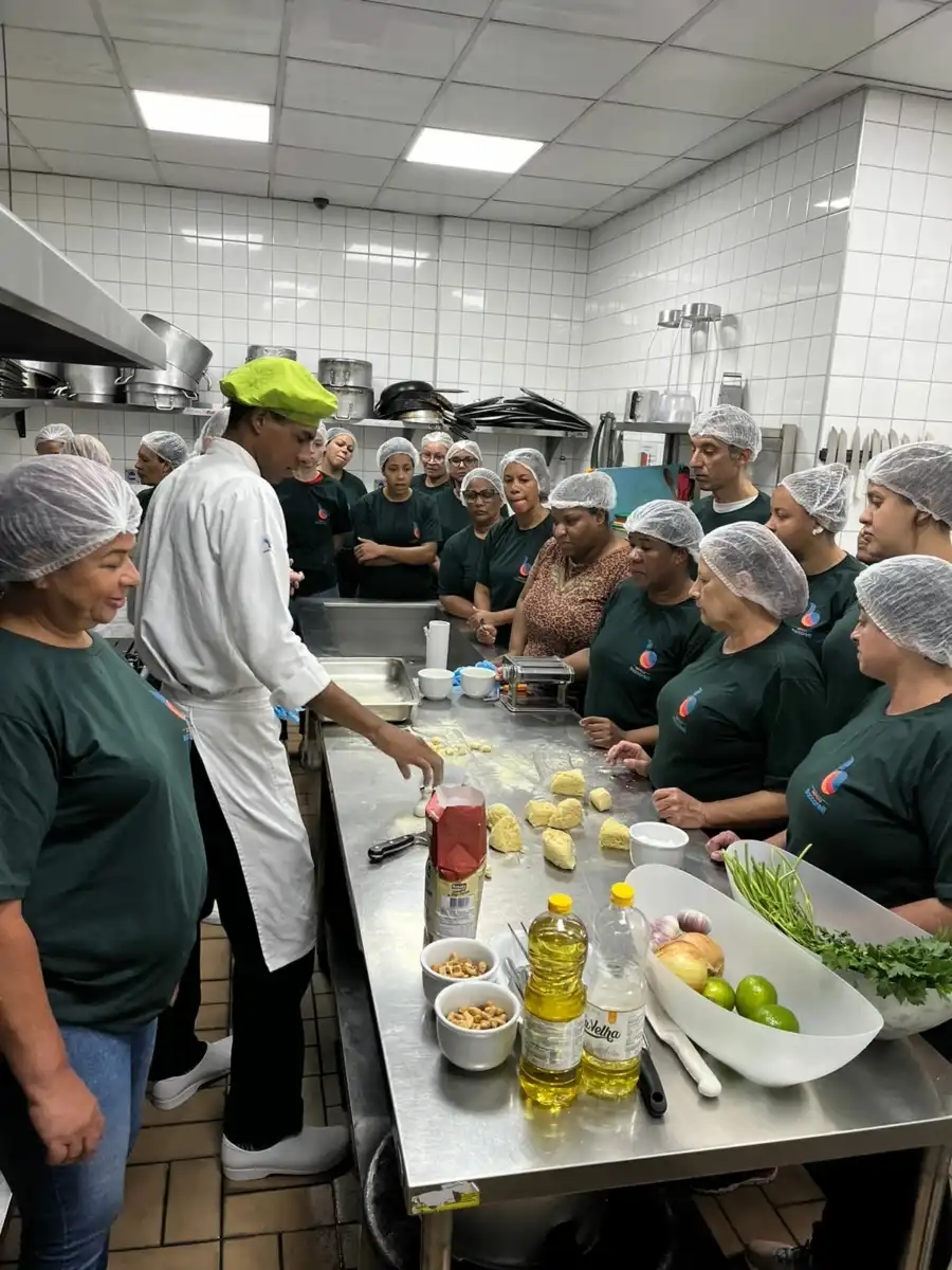 Instituto Baccarelli promove curso de gastronomia para moradores de Heliópolis
