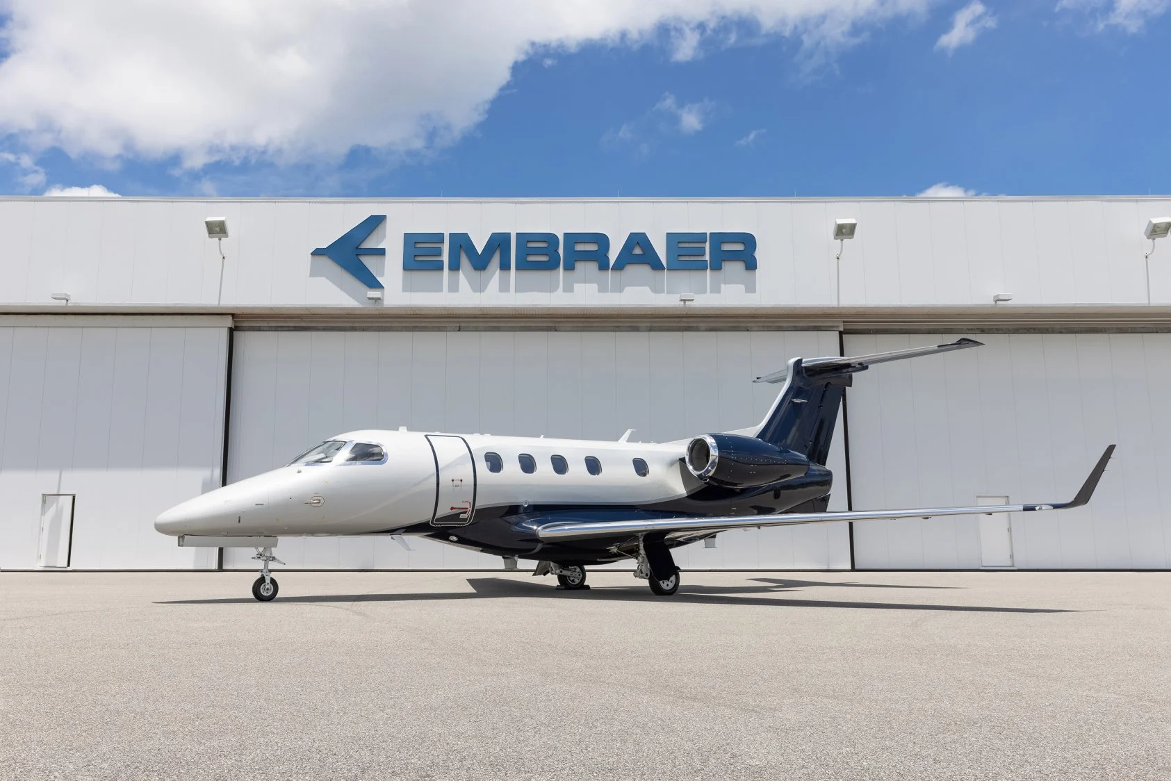 Embraer abre processo seletivo com 200 vagas para estágio
